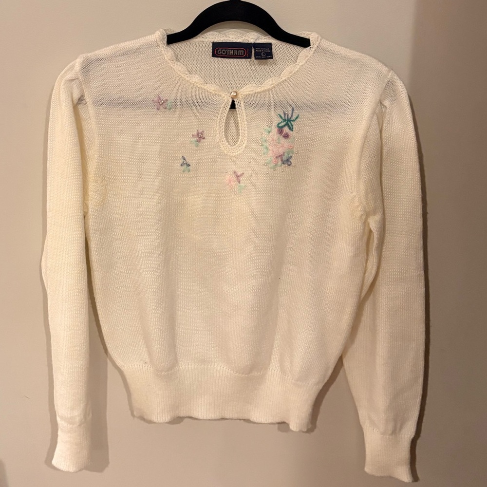 Cottagecore - soft girl aesthetic Cream Sweater with Floral Embroidery